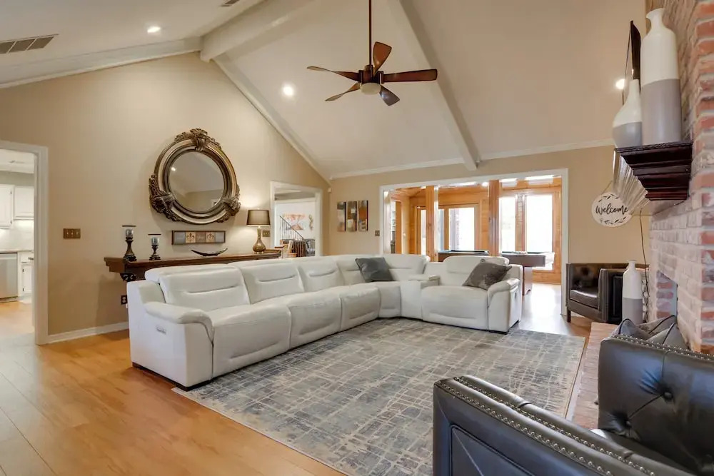 Luxe Home w/ Private Pool & Game Room in Vinita