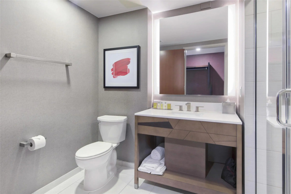 DoubleTree by Hilton Raleigh-Cary