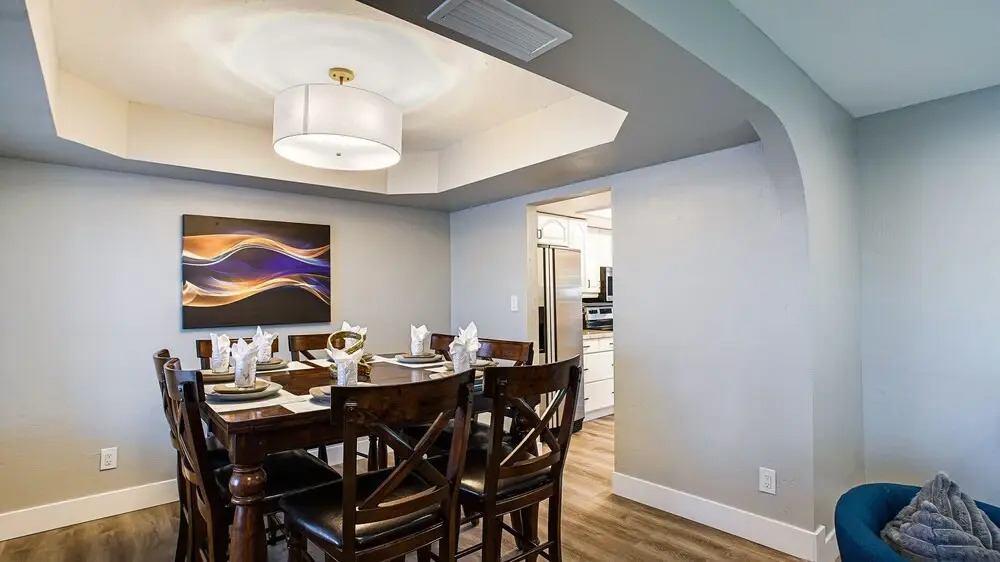 Heated Pool, Spa, & Garage! Near Kierland, shopping, dinning, & Scottsdale Quarter by RedAwning