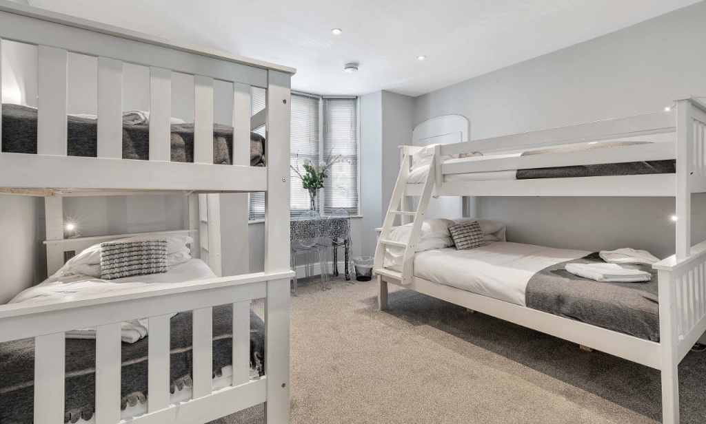 Central Pier Place | Large Group House | 20 metres from the Pier and beach