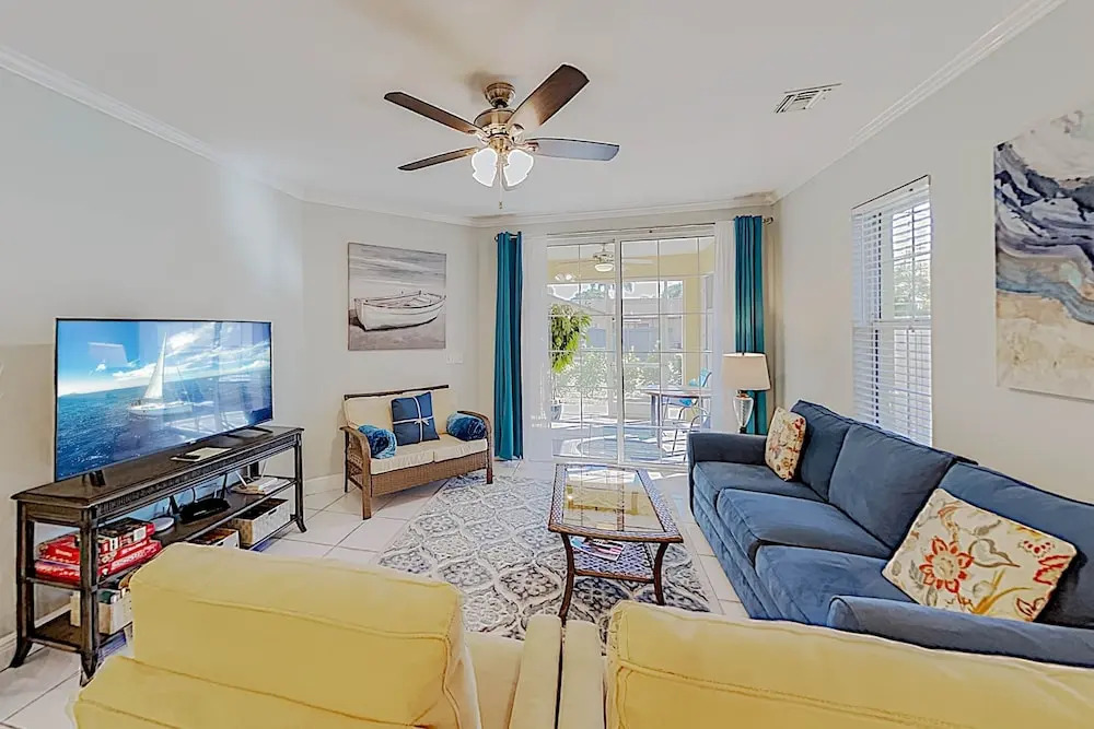 New Listing! Designer Beach W/ Bikes 3 Bedroom Home