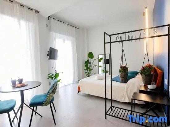 Floris: modern studio in the heart of city center