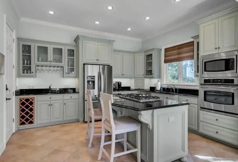 Beachwood East 5 by Wild Dunes With Amenities