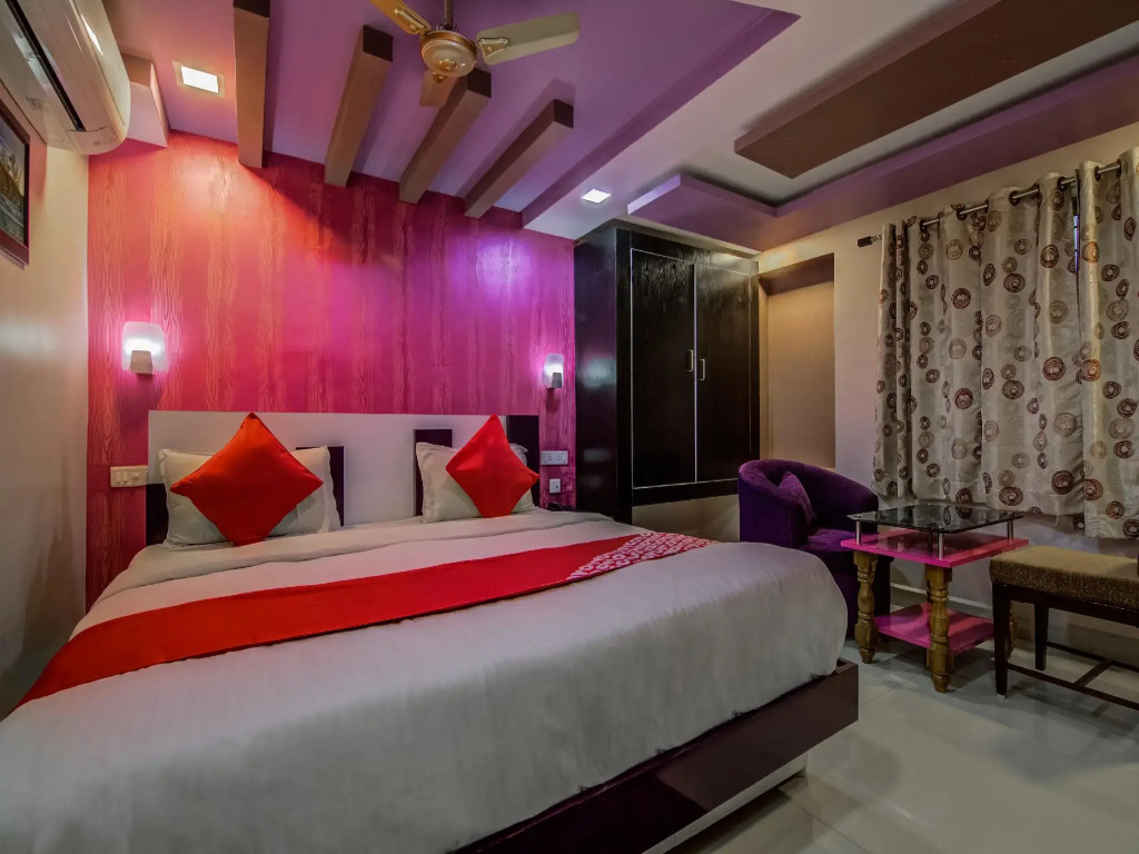 OYO 9930 Hotel AVS Residency