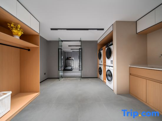 Libo Hotel (Kunming Tongde Square Jinxing Metro Station)