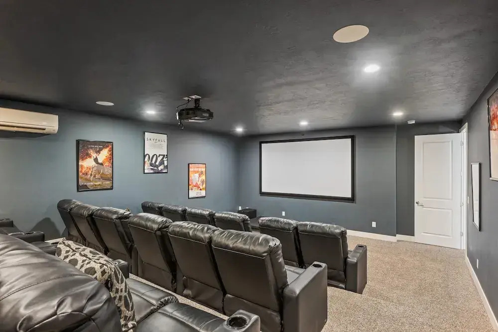 Elite Retreat #87 7 Bedroom Townhouse