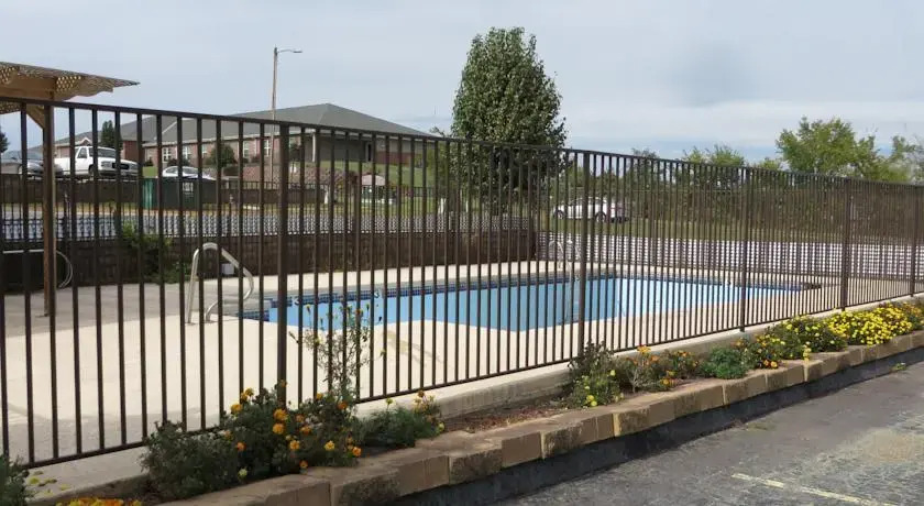Economy Inn & Suites Joplin