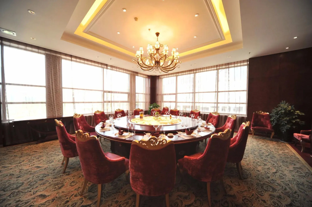 S&N Dalian Hotel