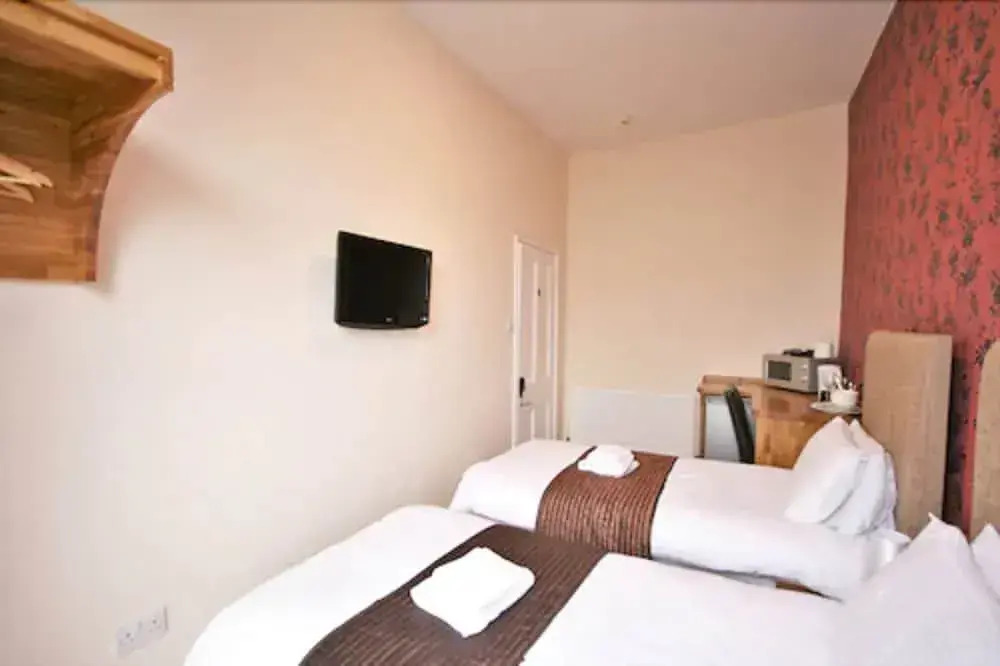 Central Studios Gloucester Place by Roomsbooked