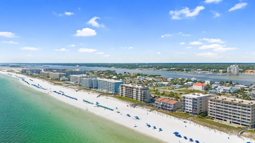 Emerald Towers West 4006 - Resting Beach Face