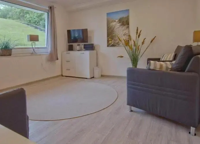 Iris 8 - Ruhige Souterrain-Wohnung in der Friesenstraße