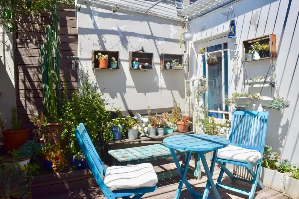 2 Bedroom Home With Private Garden