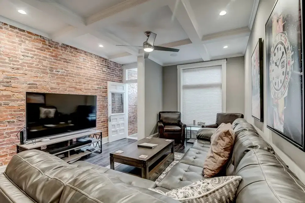 Luxury Home Near Harbor With Roofdeck & Parking
