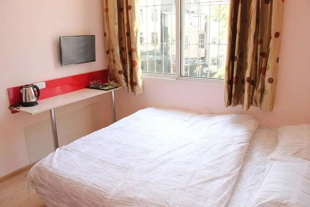 Wuhan Bingo Apartment