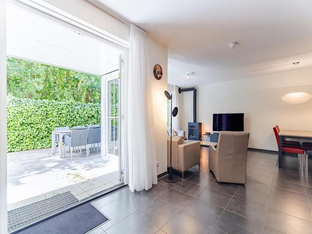 Spacious Apartment in Koudekerke With Terrace