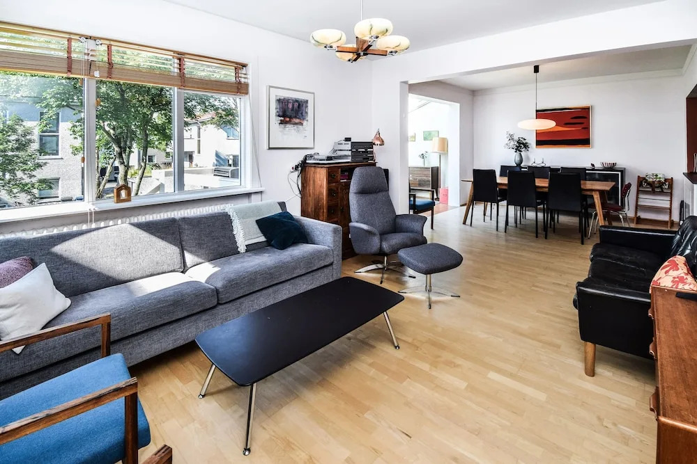Apartment H43