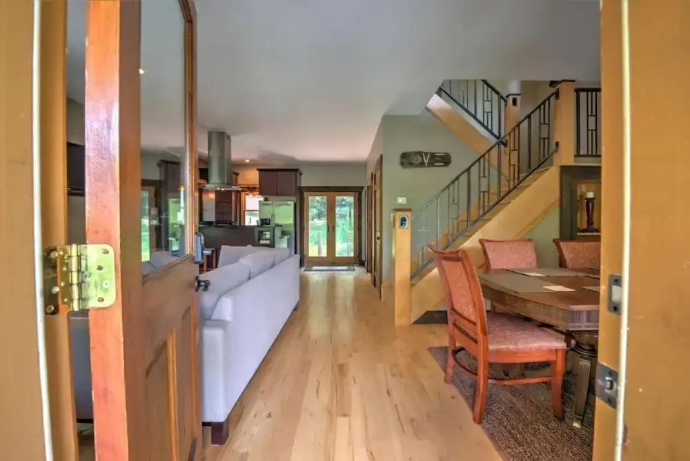 Skyway Cottage - 2 Br Home