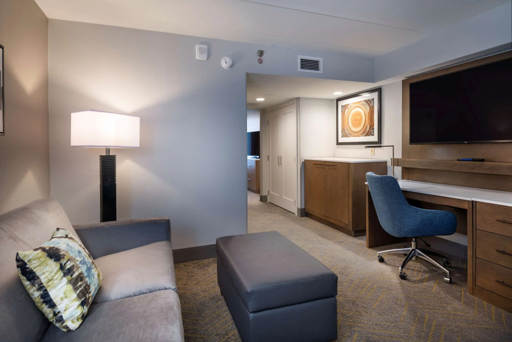 Doubletree By Hilton Madison East