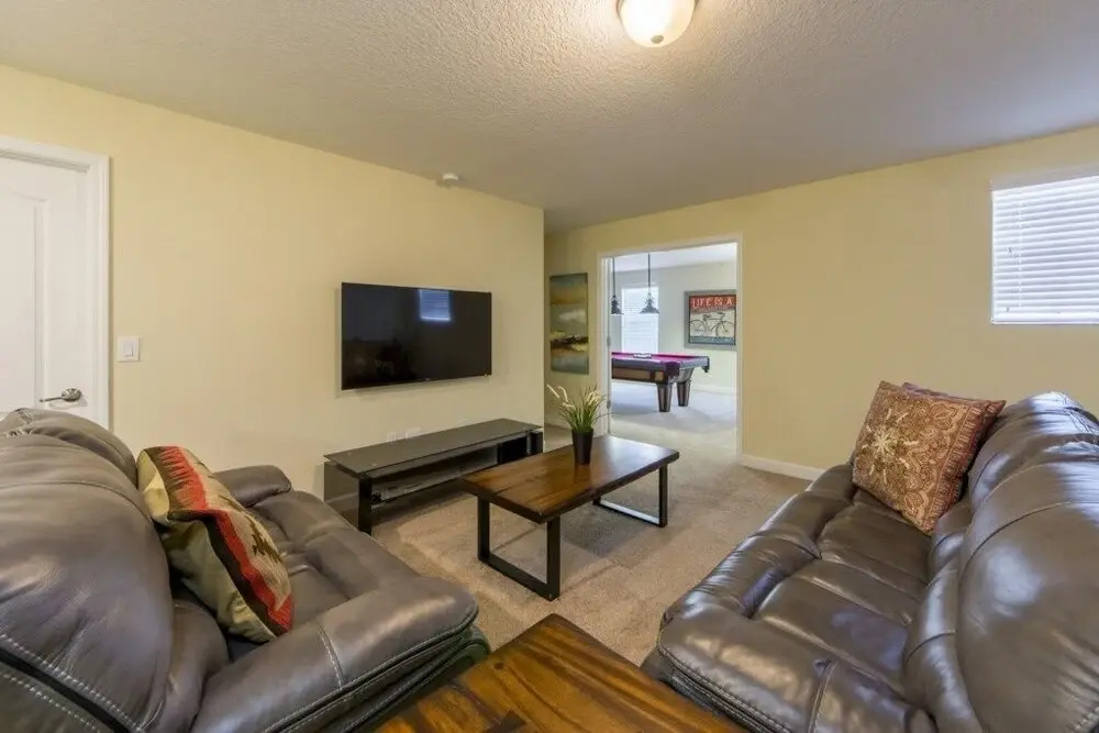 Luxury Family Friendly 8 Bedroom Villa Near Disney