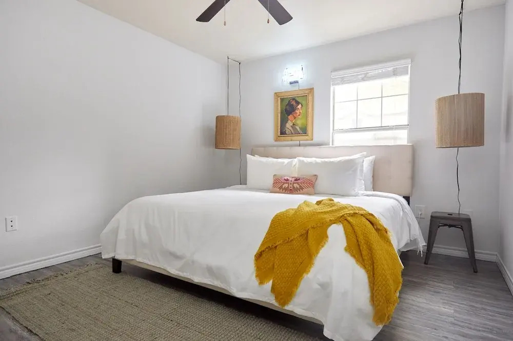 The Domain Luxury Suites by Sonder