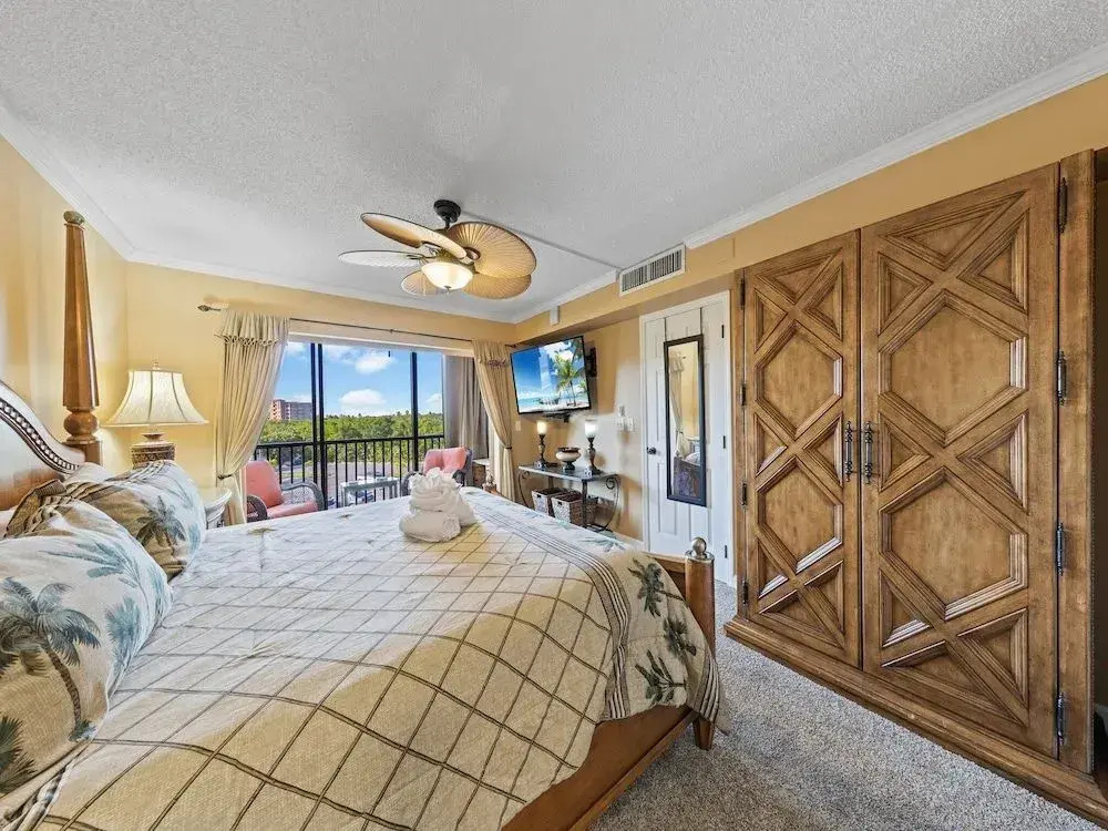 Windward Point 212