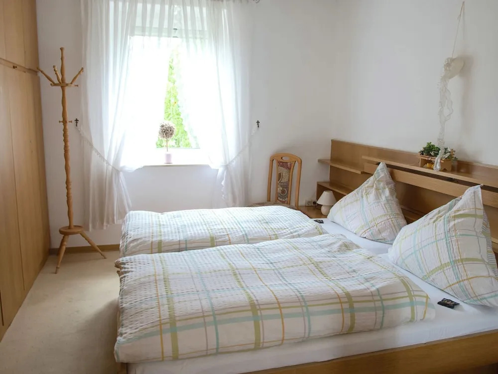 Spacious Holiday Home near Lake in Neukirchen