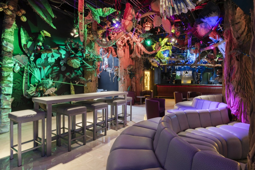 Hotel Black Tower Premium
