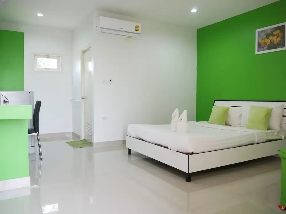 Suntorn Place