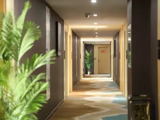 Yunshang Hotel (Anshun People's Hospital)