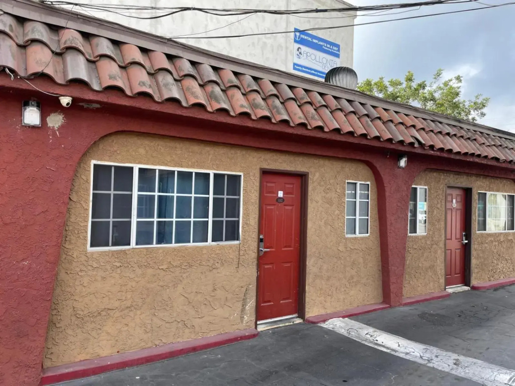 Мотель Лонг-Бич Carlton Motel Long Beach