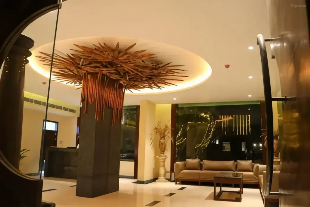 Earls Regent Negombo "Golden Shore at Your Door - Find Your Dream Stay"