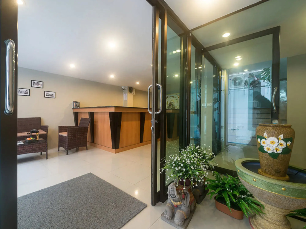 Green Leaf Hostel