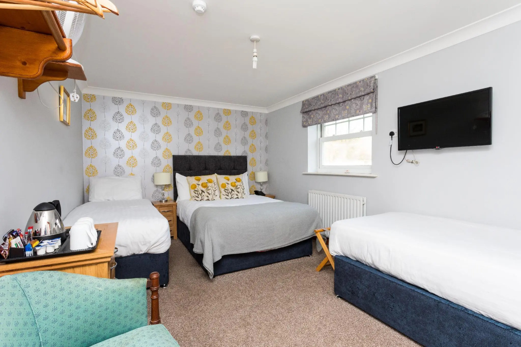 The Lawn Guest House Gatwick