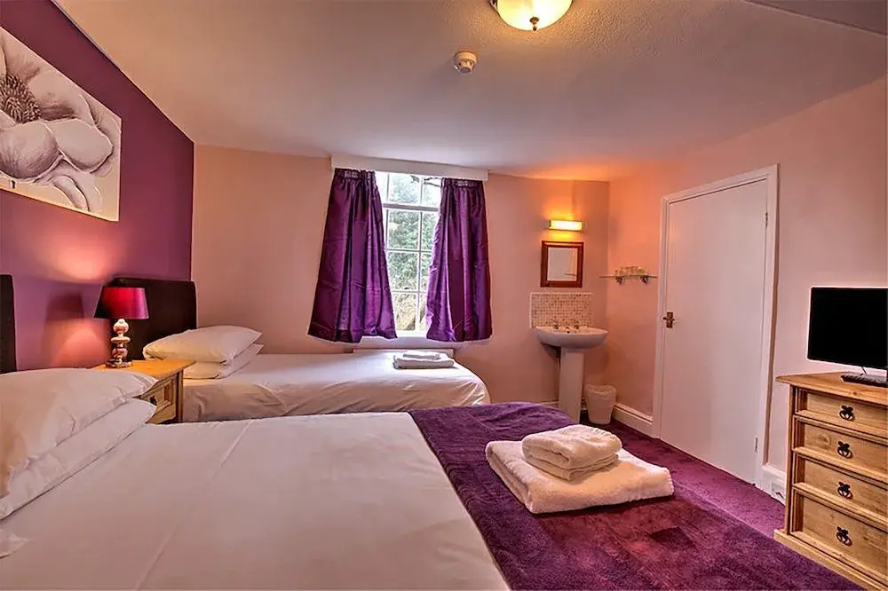 Hilton House Hotel