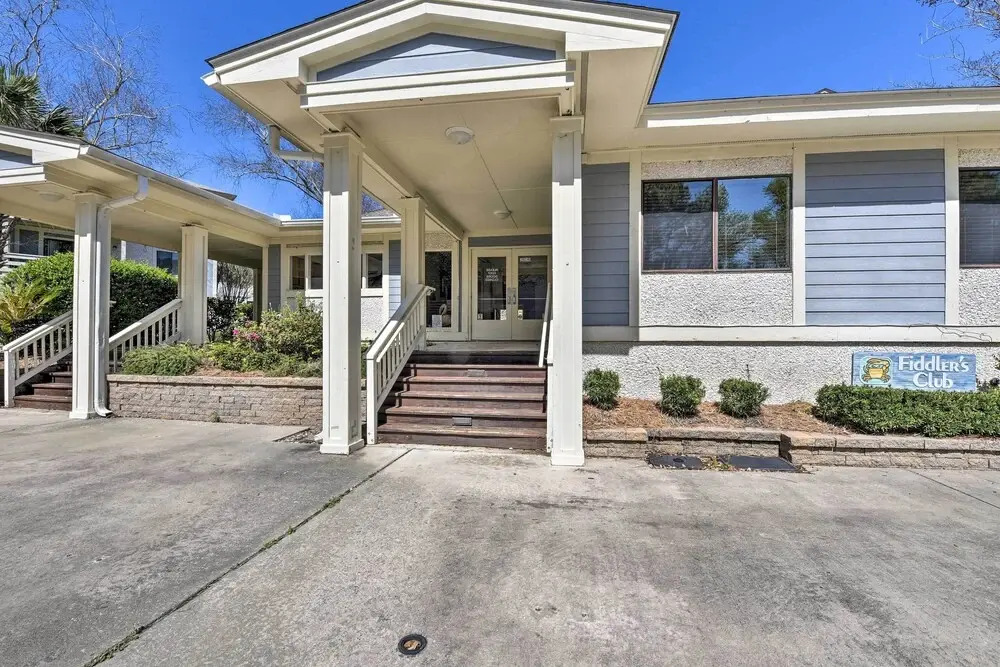 Walk to Beach: Hilton Head Condo w/ Pool Access
