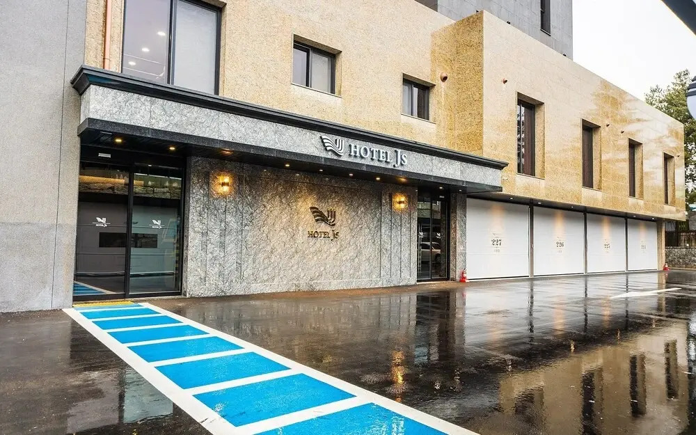 Yangju JS Hotel