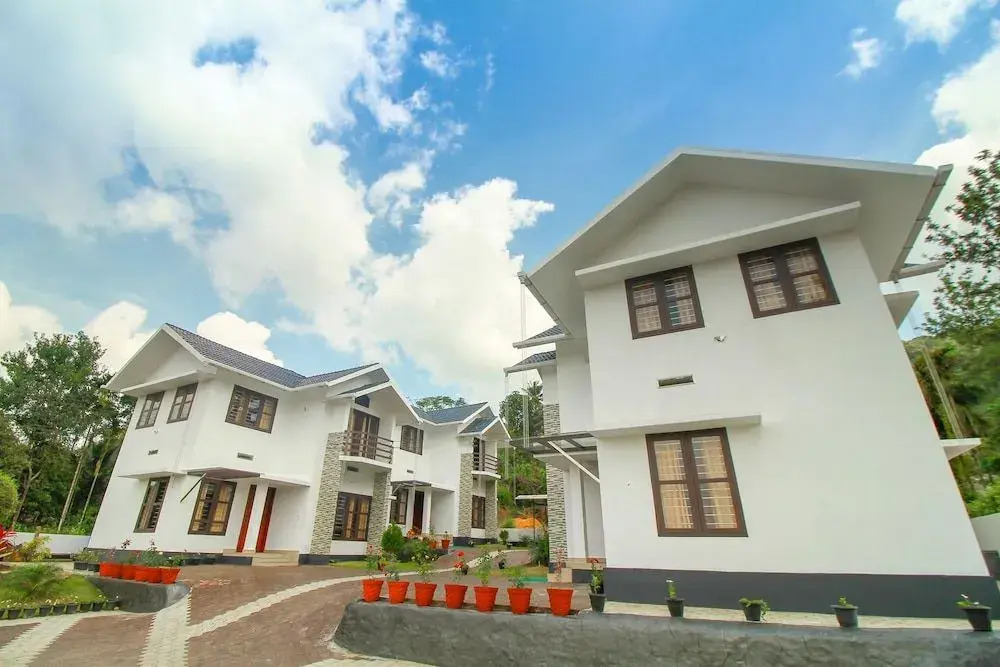 OYO 25109 Pooppas Villas