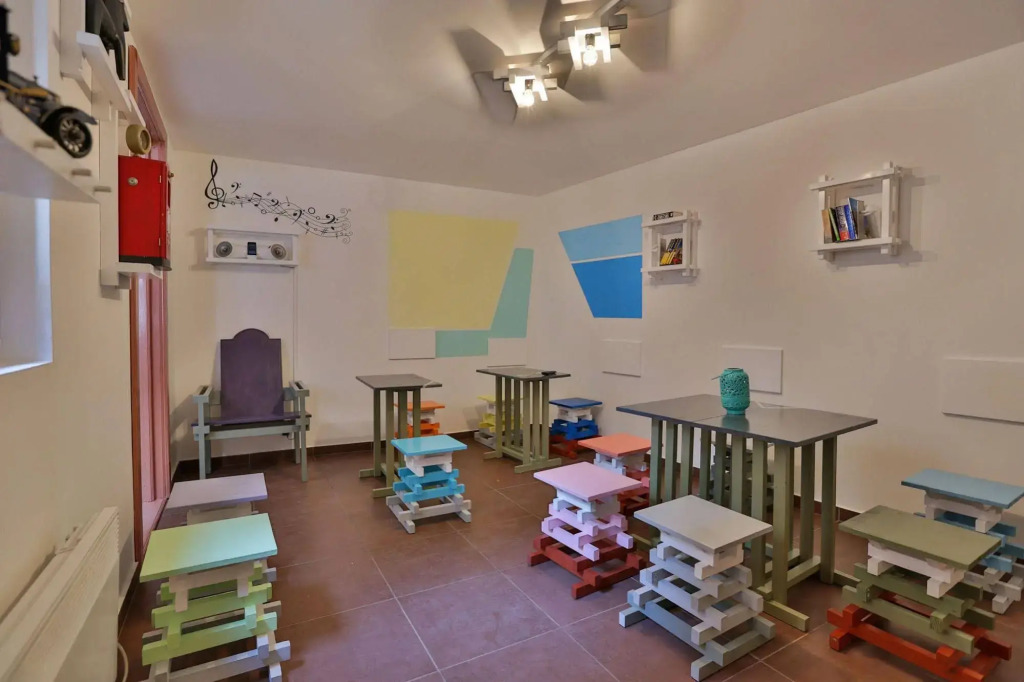 Crazy Duck Hostel