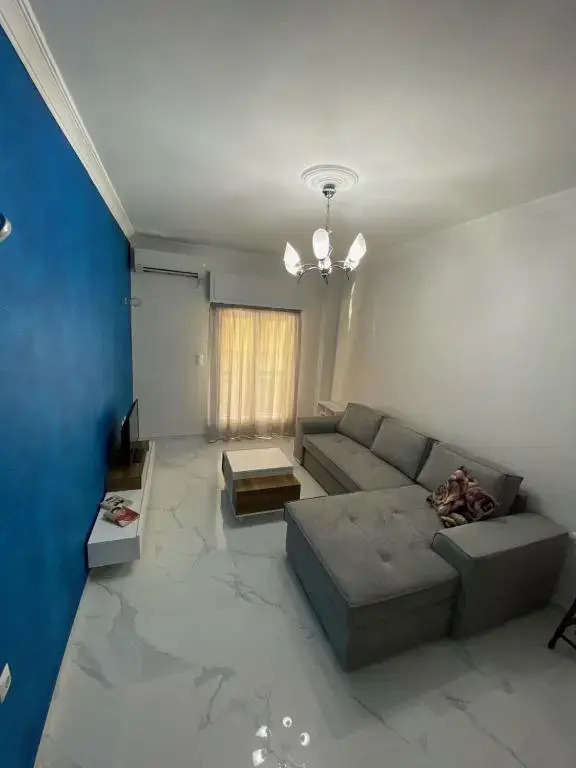 Jo's House
