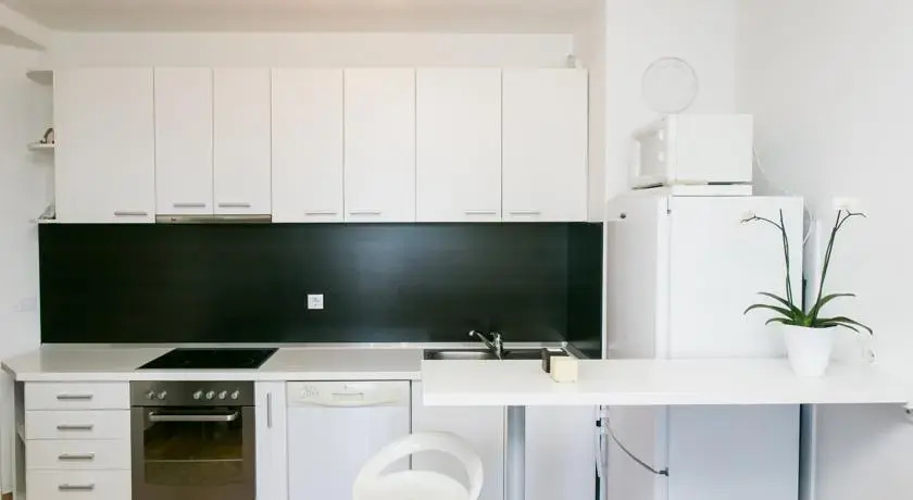 Apartment More