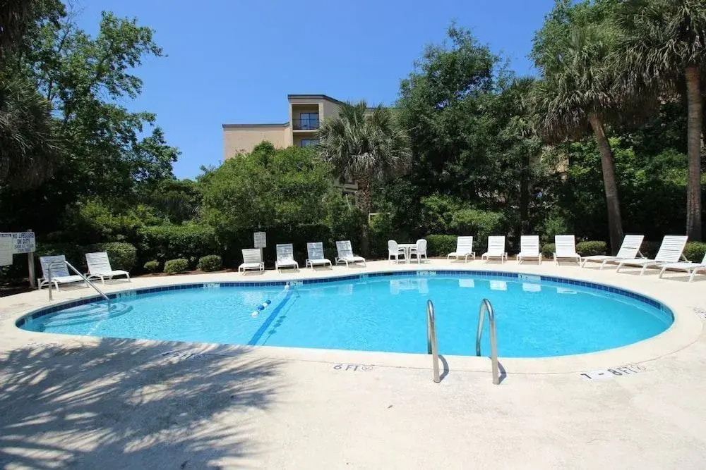 C 8 Xanadu 2 Br condo by RedAwning