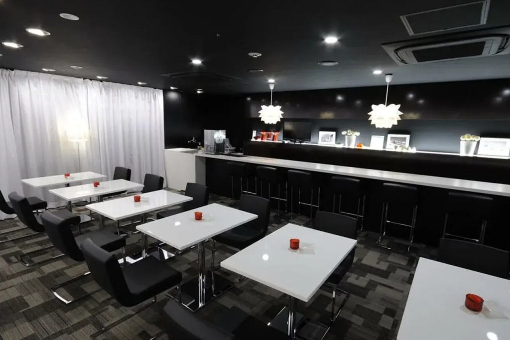First Cabin Midosuji Namba