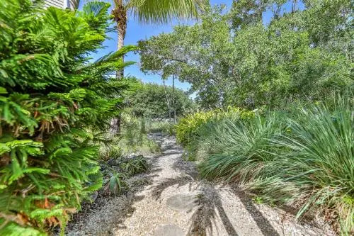 Lake Palms 7