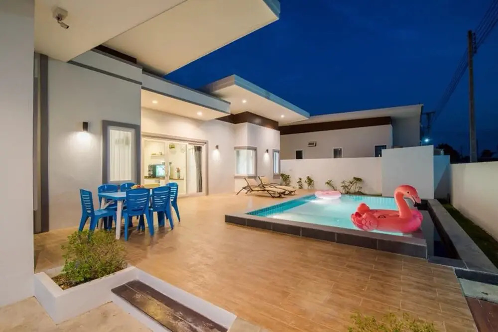 White Rose Pool Villa Hun Hin