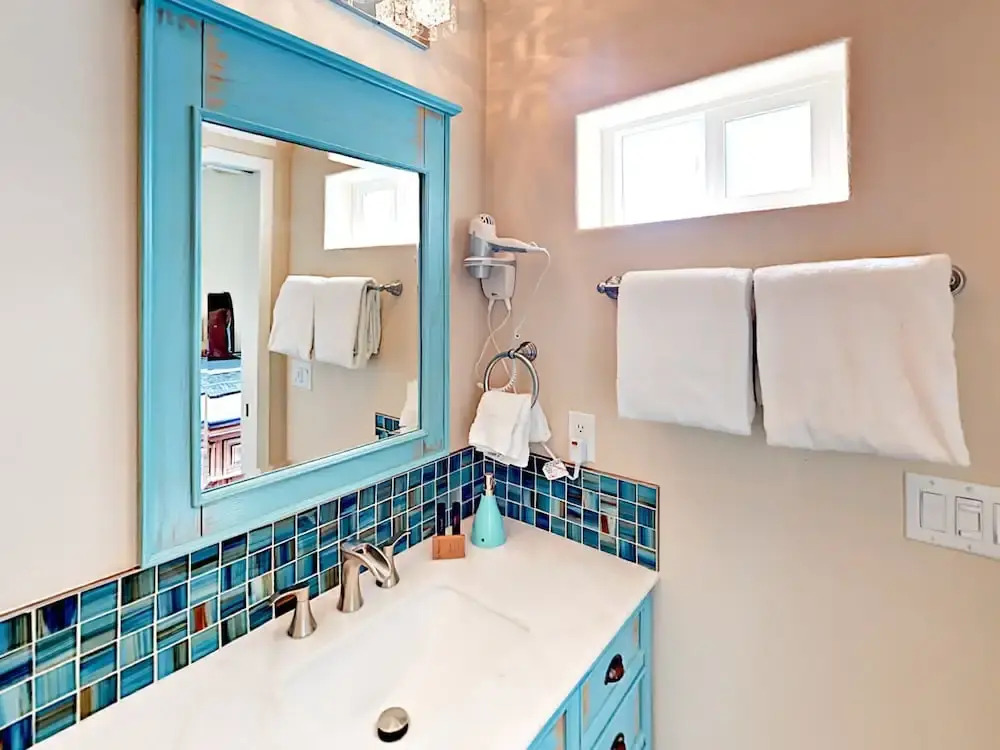77545 Robin Road House 5 Bedrooms 5.5 Bathrooms Home