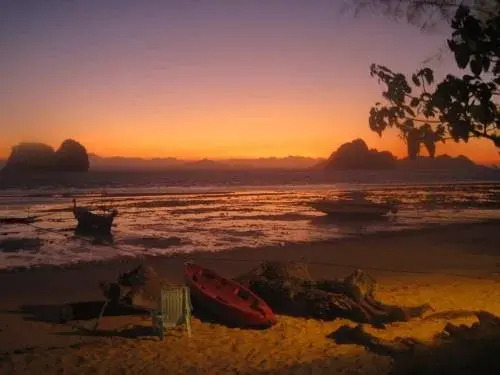 Koh Ngai Villa