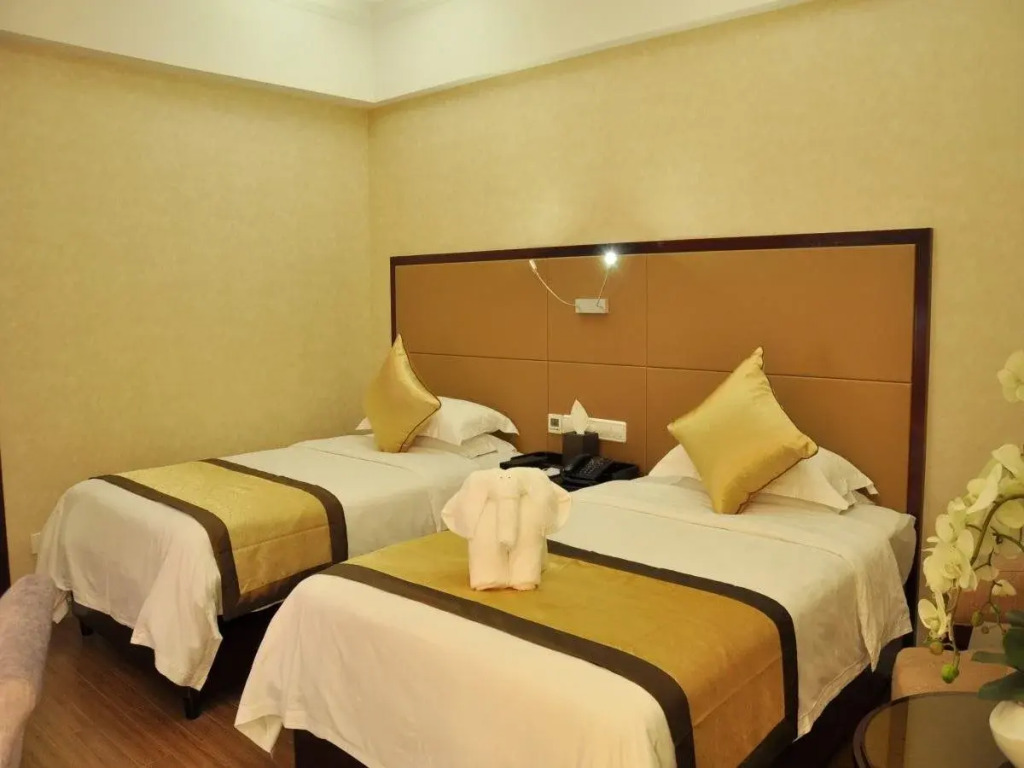 Conifer Garden Hotel