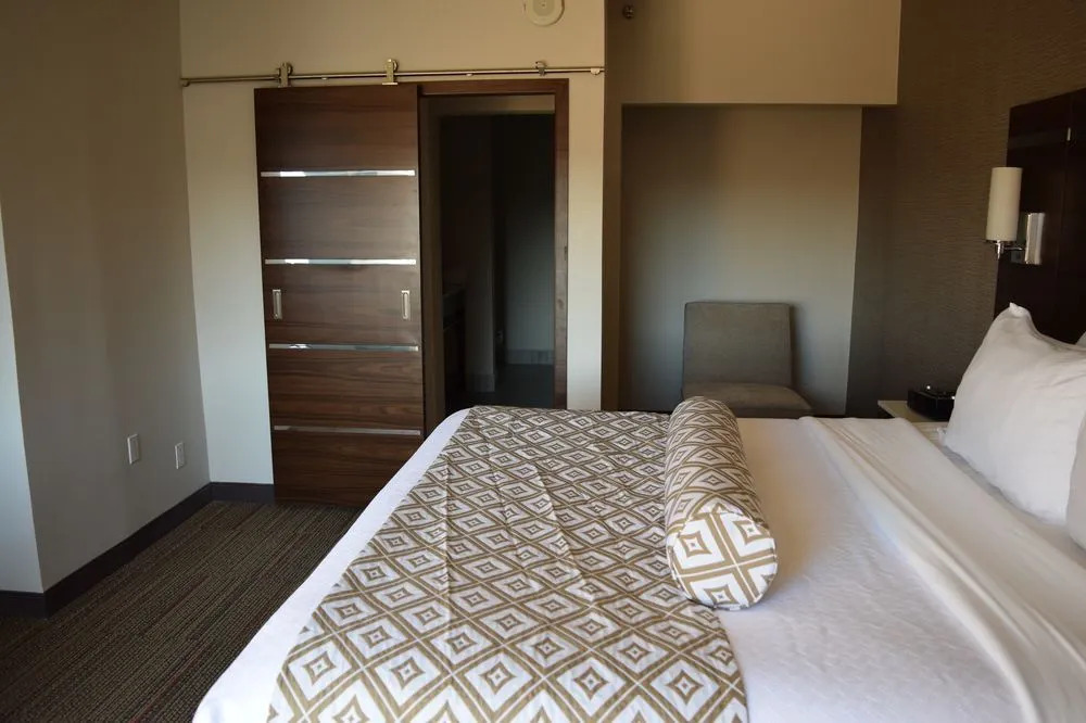 Crowne Plaza Novi