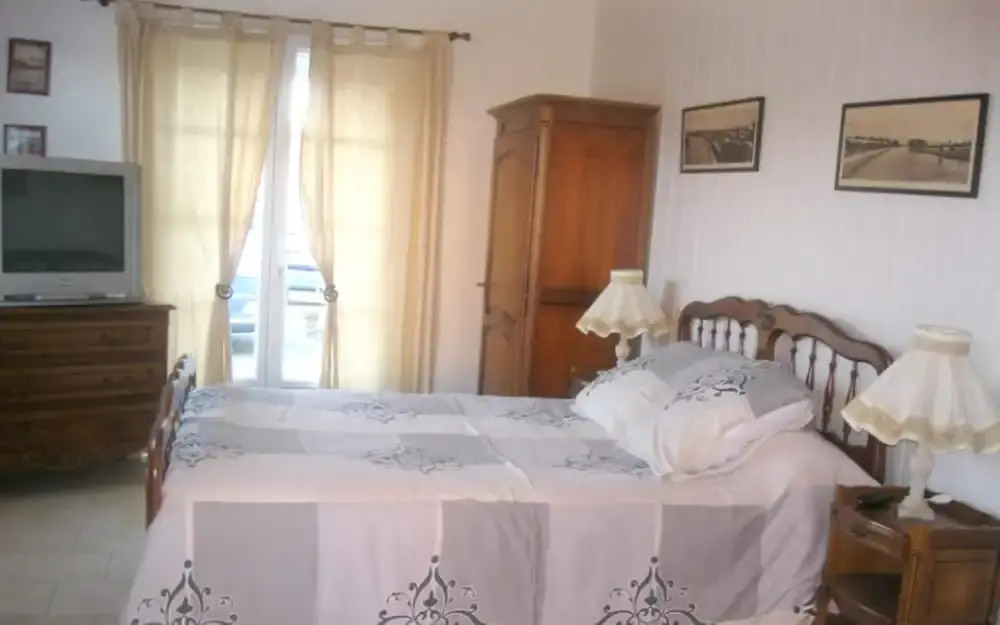 Studio in Tonnay-charente, With Enclosed Garden and Wifi
