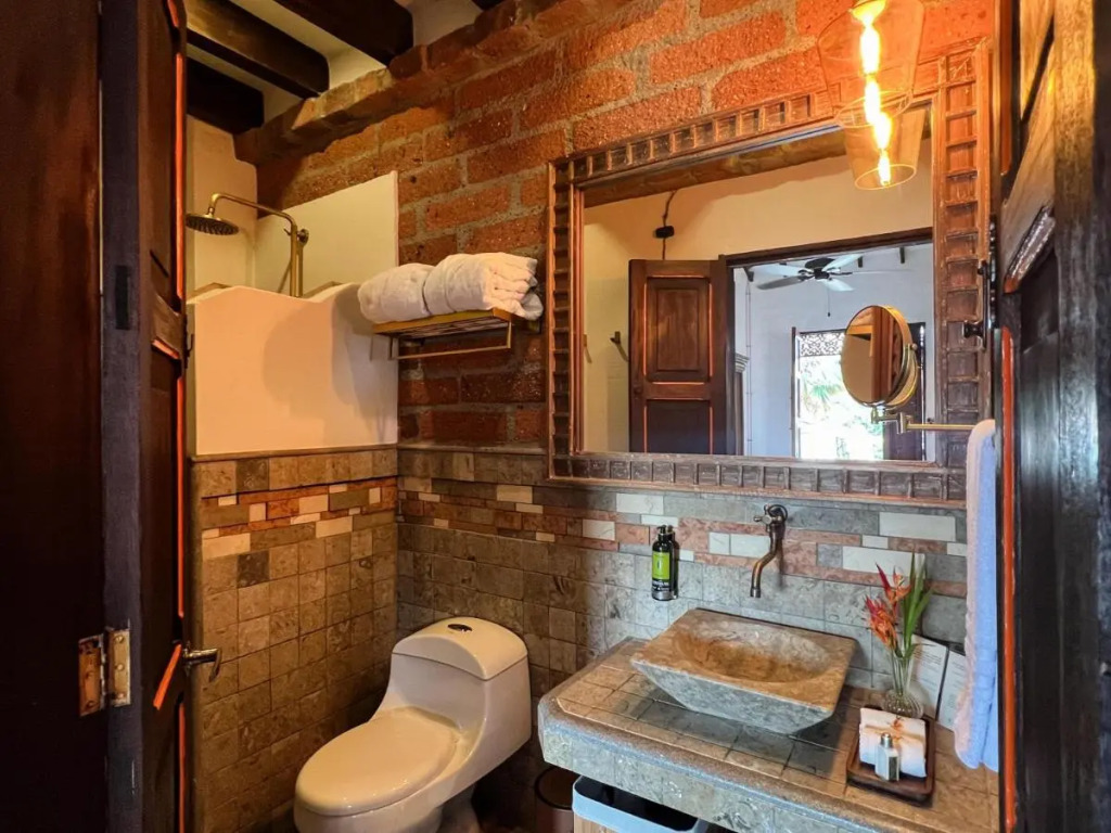 Casa Linaje Hotel Boutique -Cauca Viejo- Mayores de 10 años